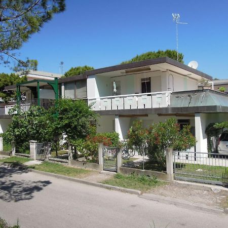 Condominio Villa Verde Bibione Exterior photo